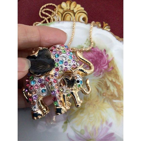 NWT Betsey Johnson Mama Elephant & Her Baby Multi Color Rhinestone Pendant Neckl - Picture 12 of 14